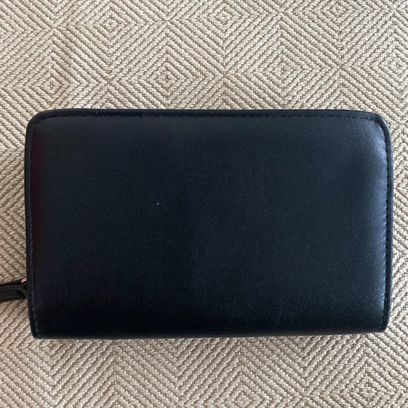 Tahari black vegan leather wallet with Identity Protect lining - Picture 5 of 5